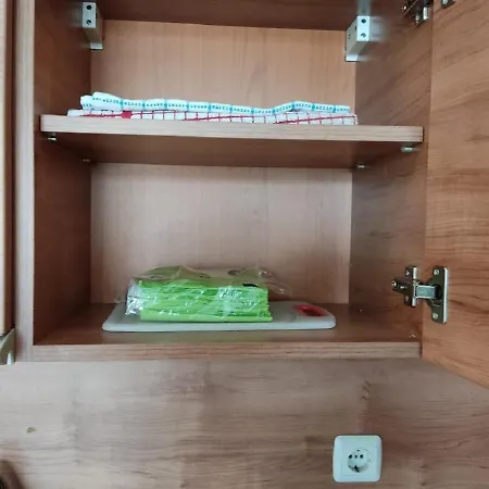 Debbies 2 Bed With Pool And Garden Views Апартаменты Солнечный берег