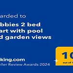 Debbies 2 Bed With Pool And Garden Views Апартамент